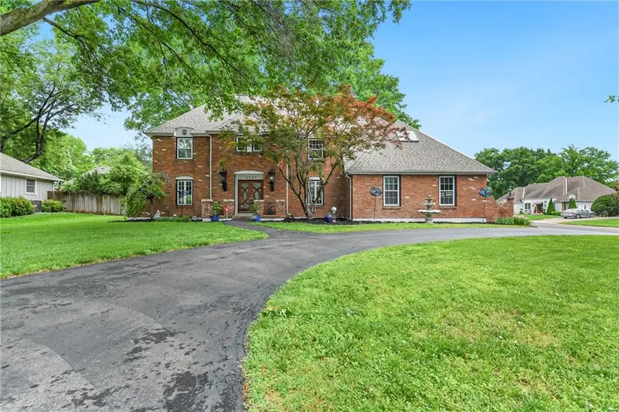 4345 Dover Avenue, Independence, MO 64055 - #3