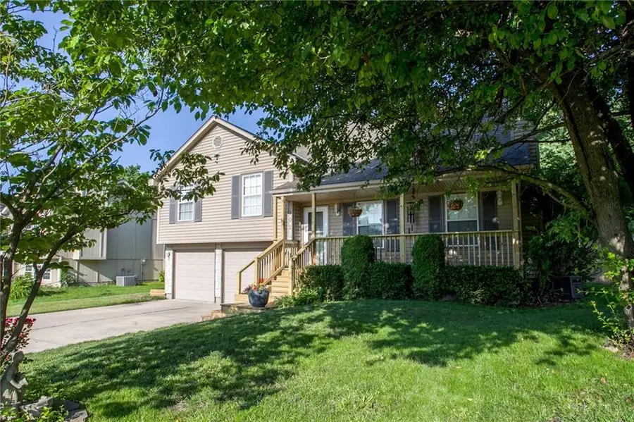 102 20 Avenue S, Greenwood, MO 64034 - #3