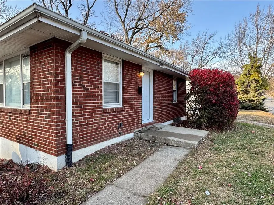 11122 E 20th Street, Independence, MO 64052 - #3