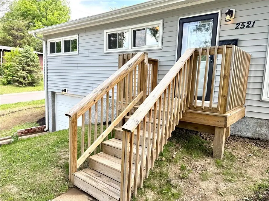 2521 Essex Street, Saint Joseph, MO 64505 - #3
