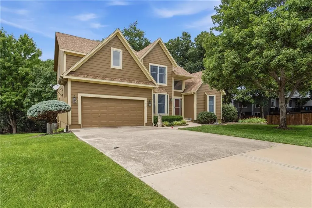 11820 Skyview Lane, Olathe, KS 66061 - #1