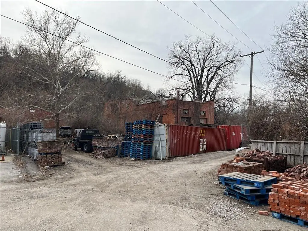 410 N Olive Street N, Kansas City, MO 64120 - #1