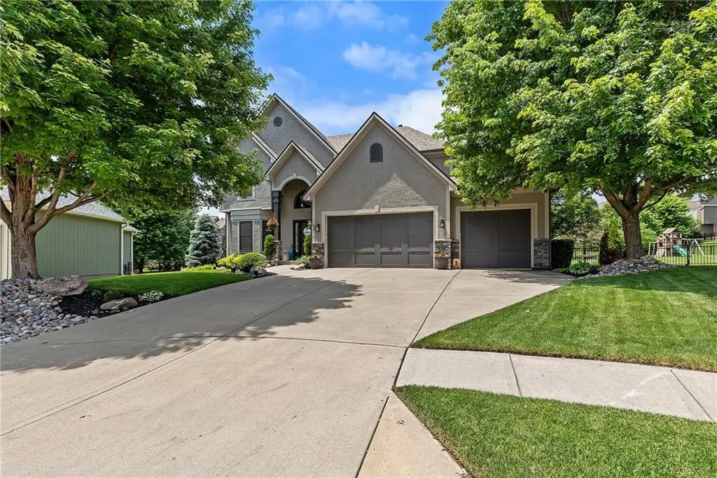 5816 Longview Street, Shawnee, KS 66218 - #1
