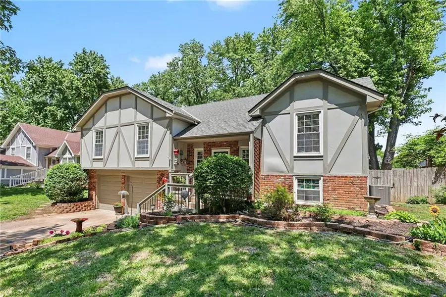 1930 E Sunvale Drive, Olathe, KS 66062 - #3