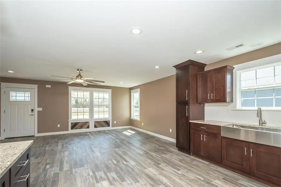 902 S Monroe Street, Lyndon, KS 66451 - #3
