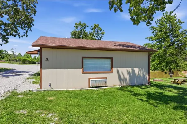 11015 Rt 7 Highway #3, Clinton, MO 64735