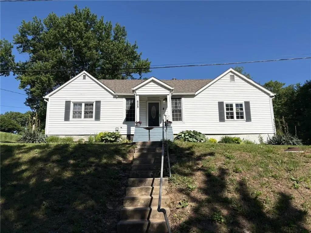 625 Summit Street, Weston, MO 64098 - #1