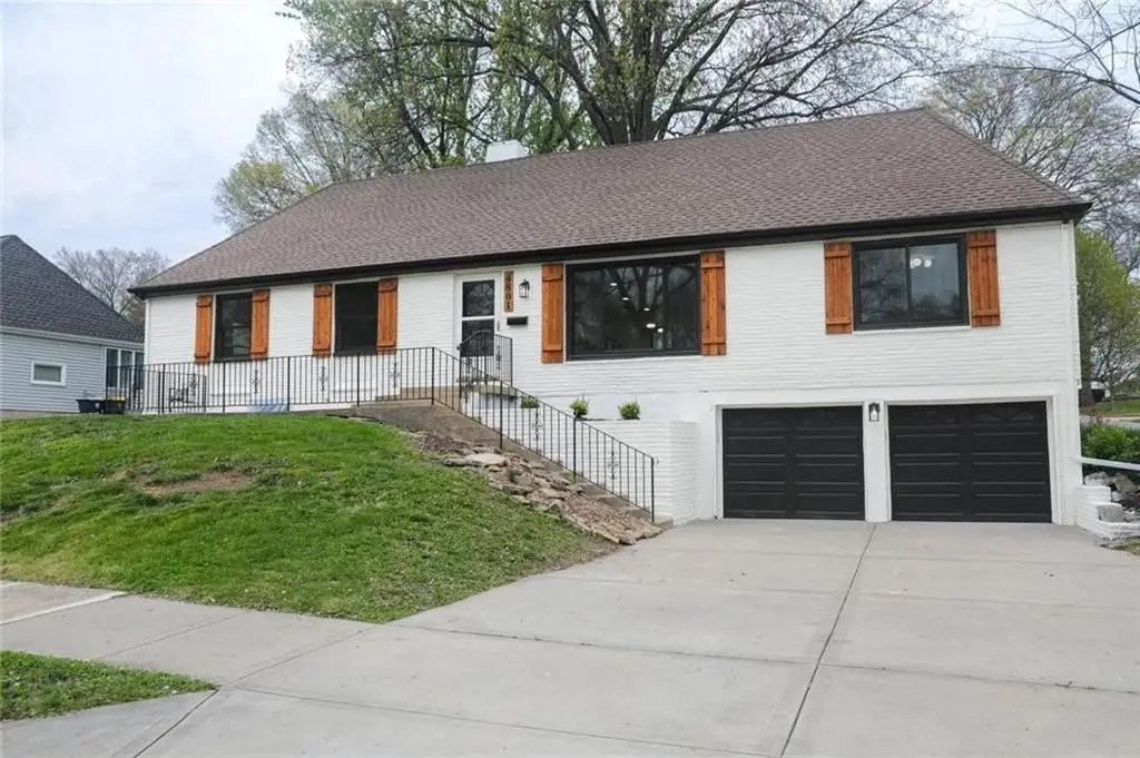 4801 NE Sherwood Drive, Kansas City, MO 64119 - #1