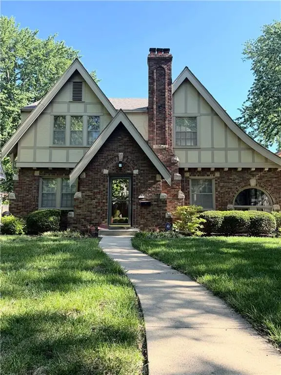 610 E 73rd Terrace, Kansas City, MO 64131 - #1