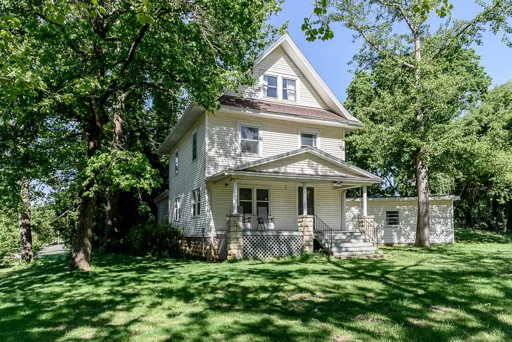 820 Union Street, Oskaloosa, KS 66066 - #1