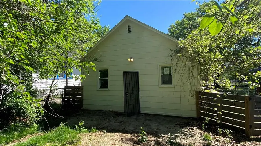 5934 Park Avenue, Kansas City, MO 64130 - #3