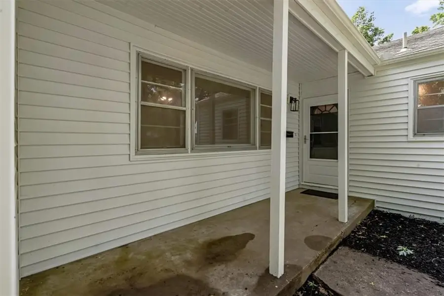 8107 Walnut Street, Kansas City, MO 64114 - #3