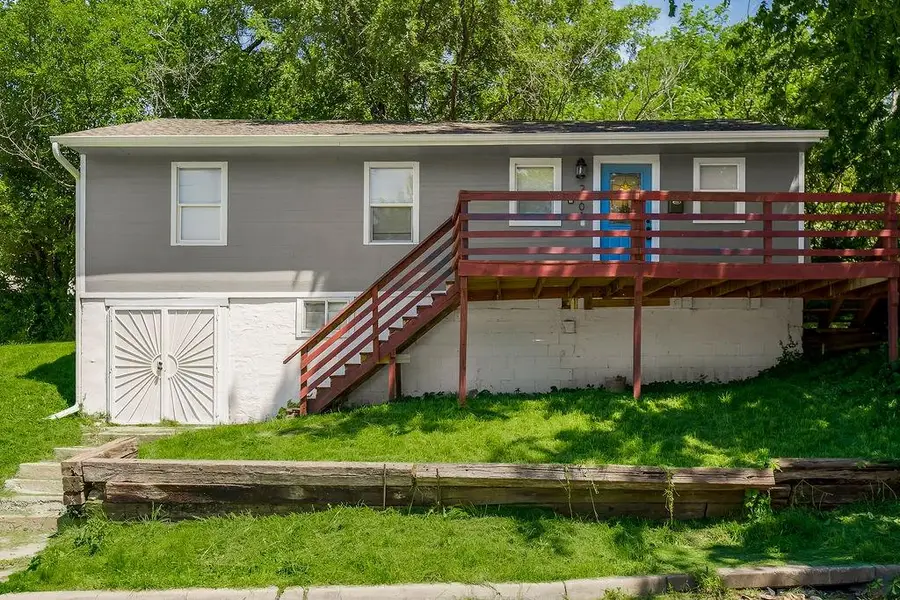 2701 Oakley Avenue, Kansas City, MO 64128 - #2