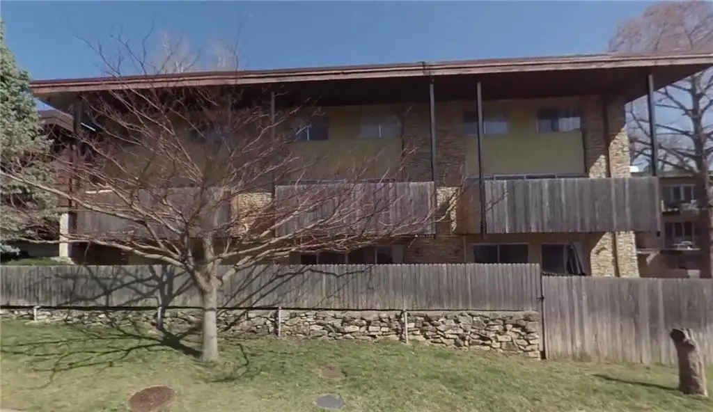 4511 Headwood Drive #5, Kansas City, MO 64111 - #1