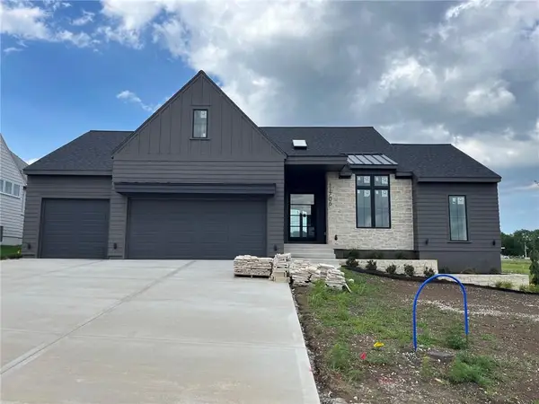 11706 W 181st Terrace, Overland Park, KS 66013