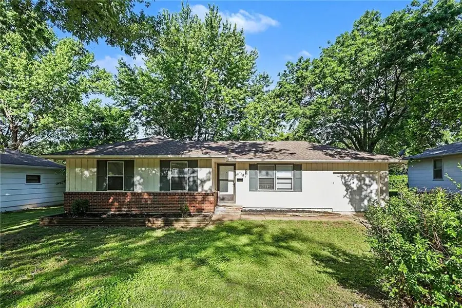 9318 Palmer Avenue, Kansas City, MO 64138 - #2