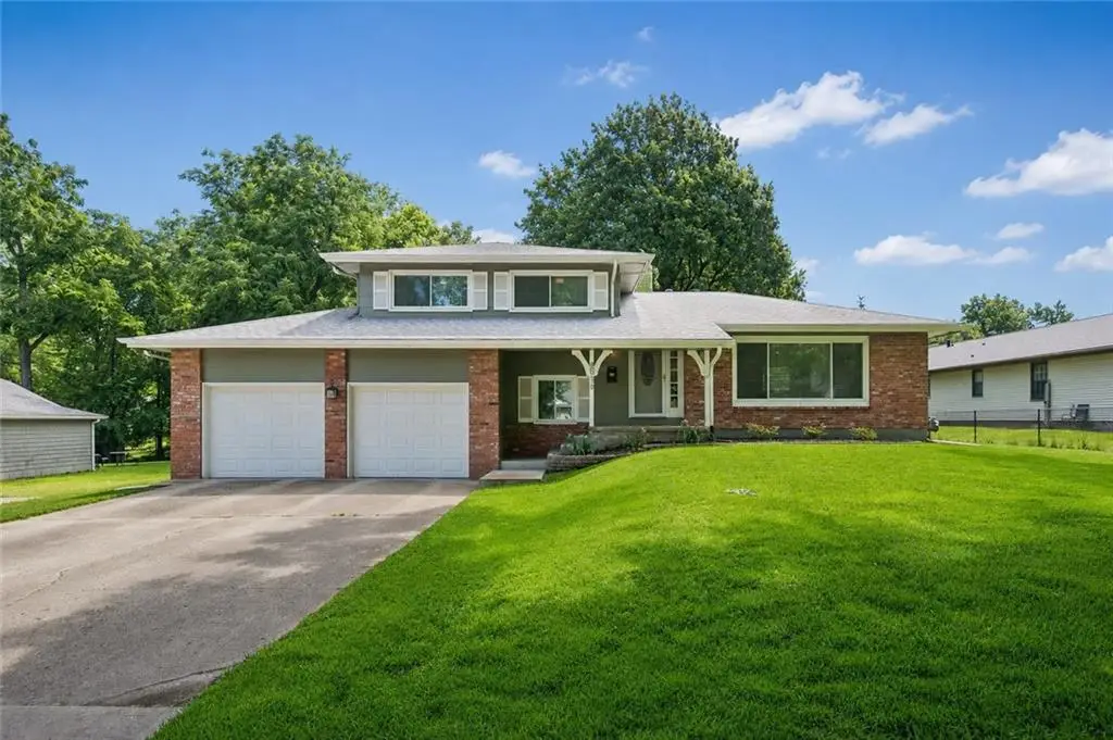 8039 Hemlock Street, Overland Park, KS 66204 - #1