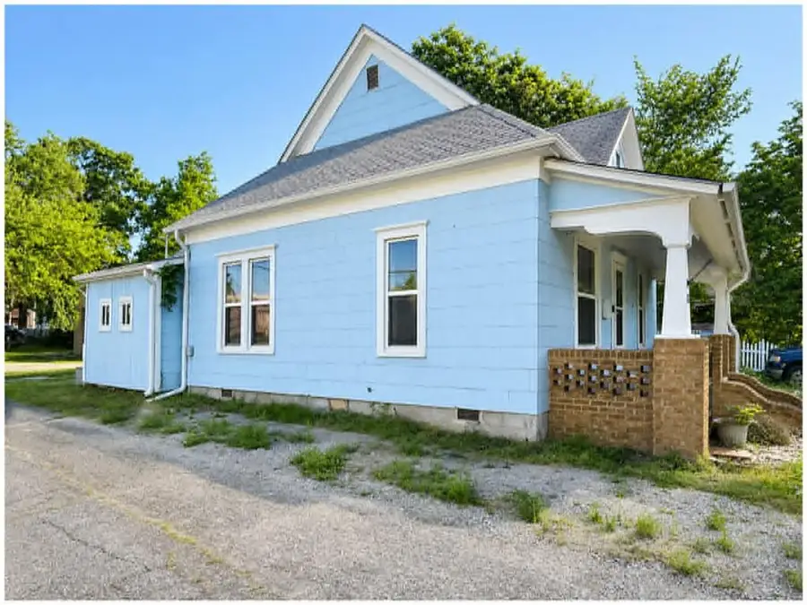 209 W 8th Street, Pittsburg, KS 66762 - #2