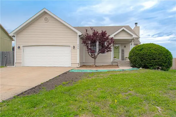 230 W Skylark Street, Gardner, KS 66030