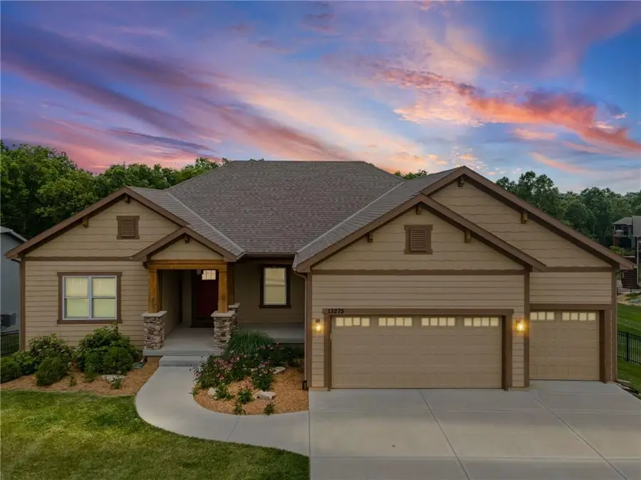 13275 N Silver Ridge Drive, Platte City, MO 64079 - #2
