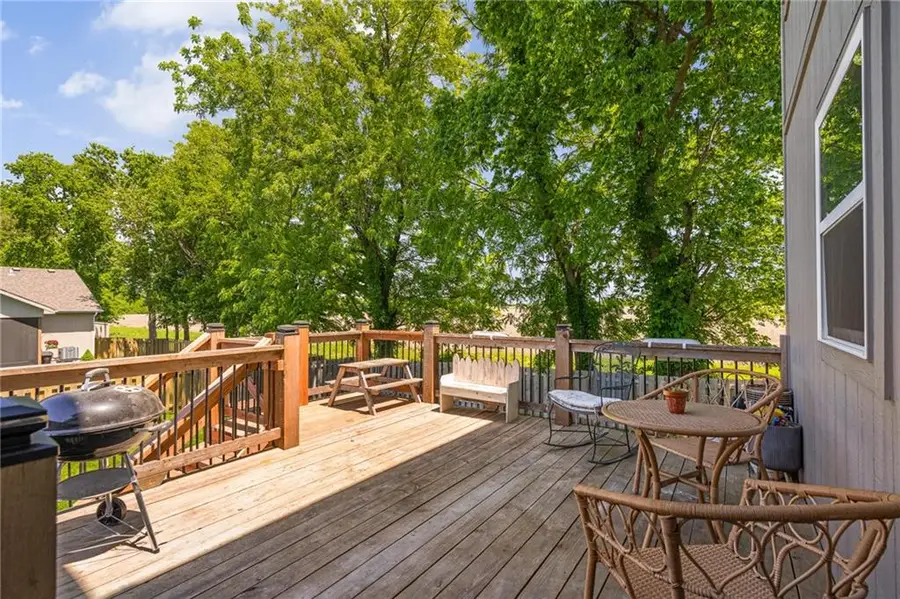 19602 W 198th Street, Spring Hill, KS 66083 - #2