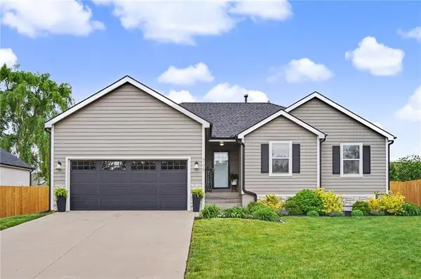 709 Flame Way, Baldwin City, KS 66006