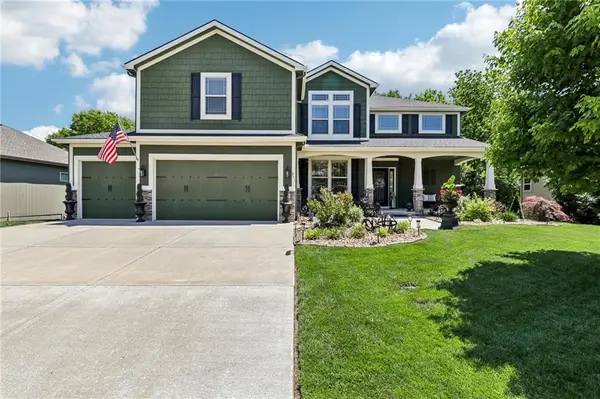 871 Clearview Drive, Lansing, KS 66043