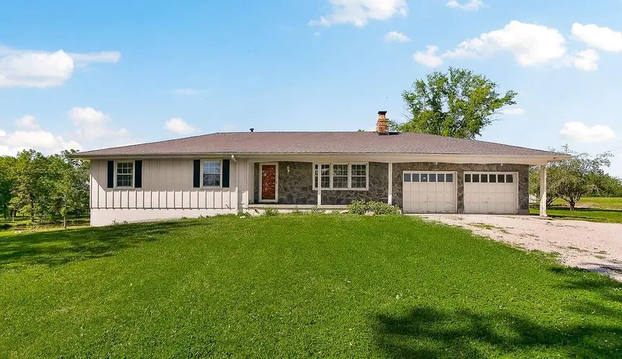 15706 E 245th Street, Peculiar, MO 64078 - #3
