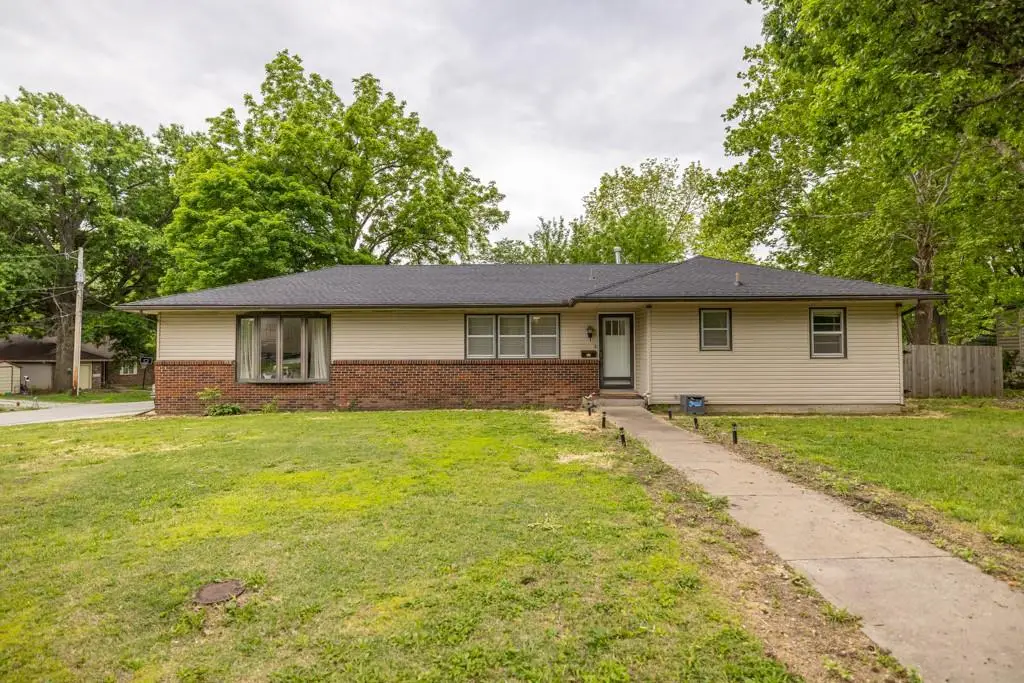 514 E Green Street, Clinton, MO 64735 - #1