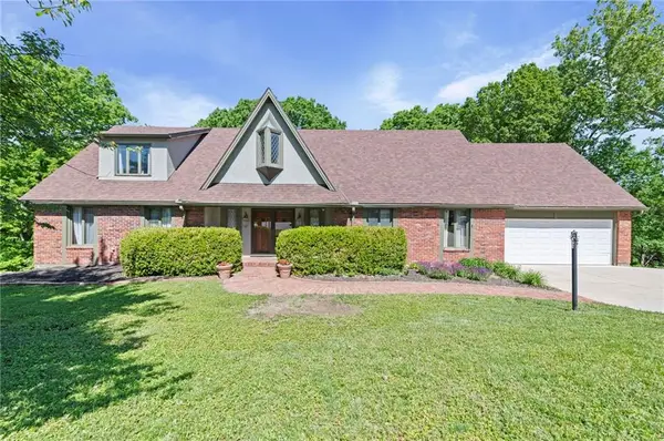 616 NW 42nd Terrace, Kansas City, MO 64116