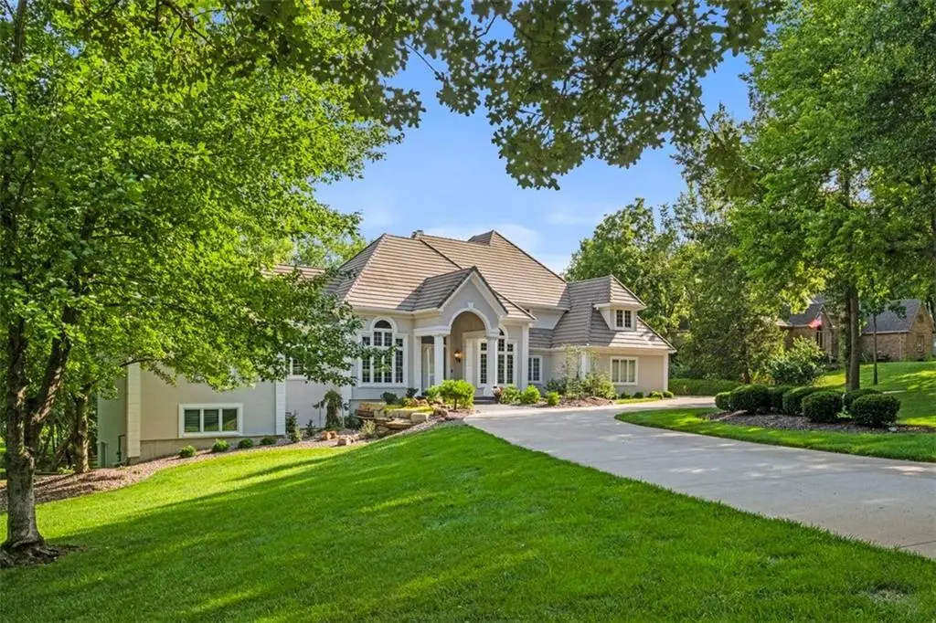 425 NE Saint Andrews Circle, Lees Summit, MO 64064 - #1