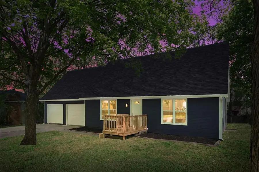 406 E 11th Street, Kearney, MO 64060 - #2