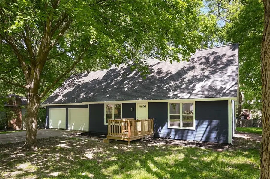 406 E 11th Street, Kearney, MO 64060 - #3