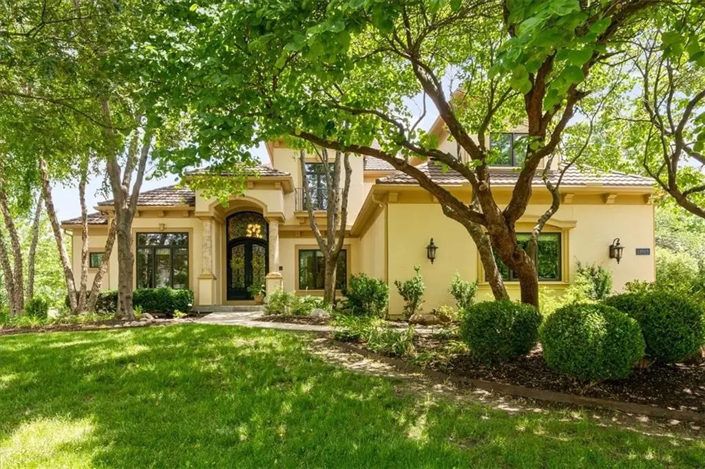 13905 Dearborn Street, Overland Park, KS 66223 - #1