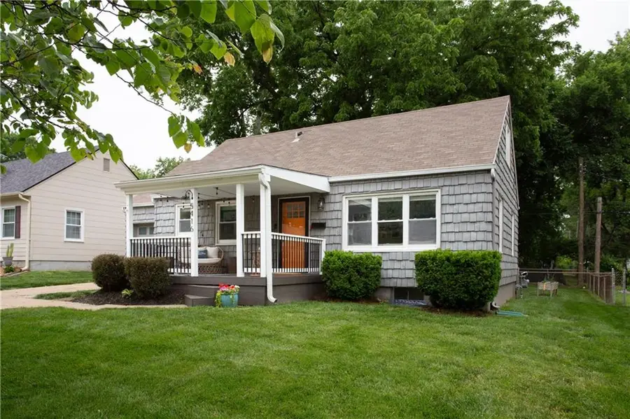 5416 W 50th Street, Roeland Park, KS 66205 - #2
