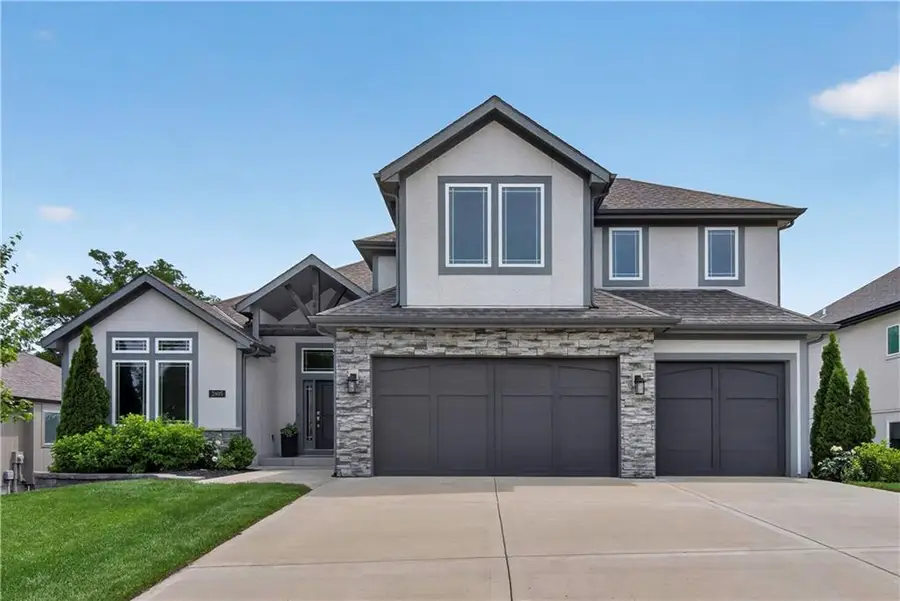 2805 NE 92nd Street, Kansas City, MO 64156 - #2
