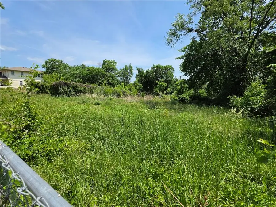 3725 Indiana Avenue, Kansas City, MO 64133 - #3