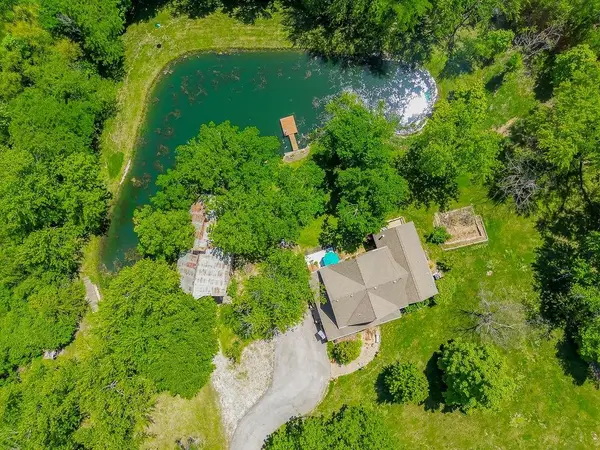 1601 Woods Chapel Road, Lee's Summit, MO 64064