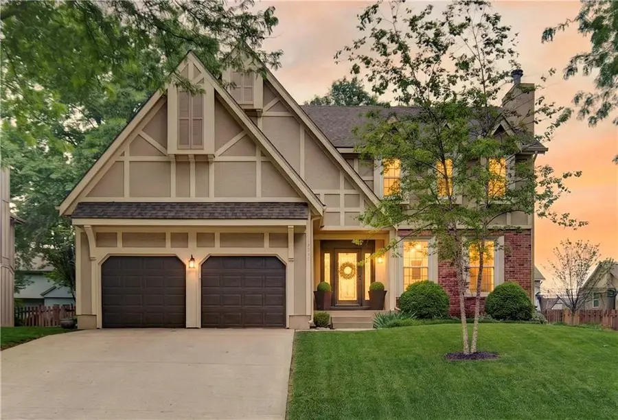 12037 S Hallet Street, Olathe, KS 66062 - #2