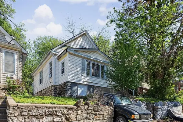 5606 Scarritt Avenue, Kansas City, MO 64123