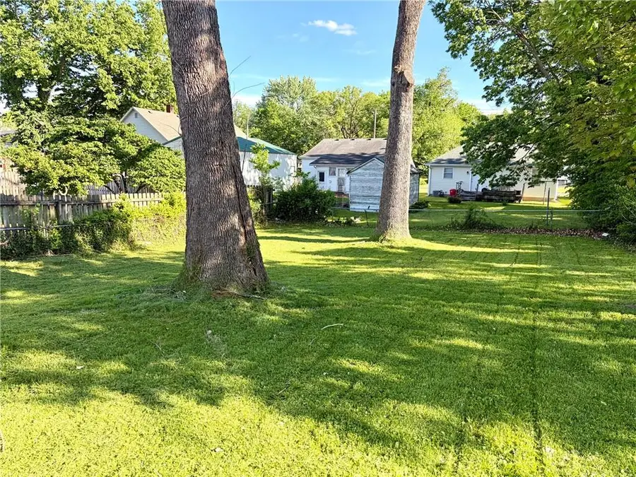 1412 Cooper Street, Chillicothe, MO 64601 - #2