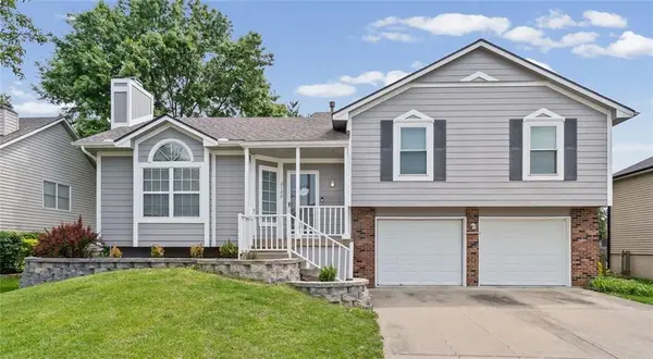 2129 6th Terrace, Lee's Summit, MO 64063
