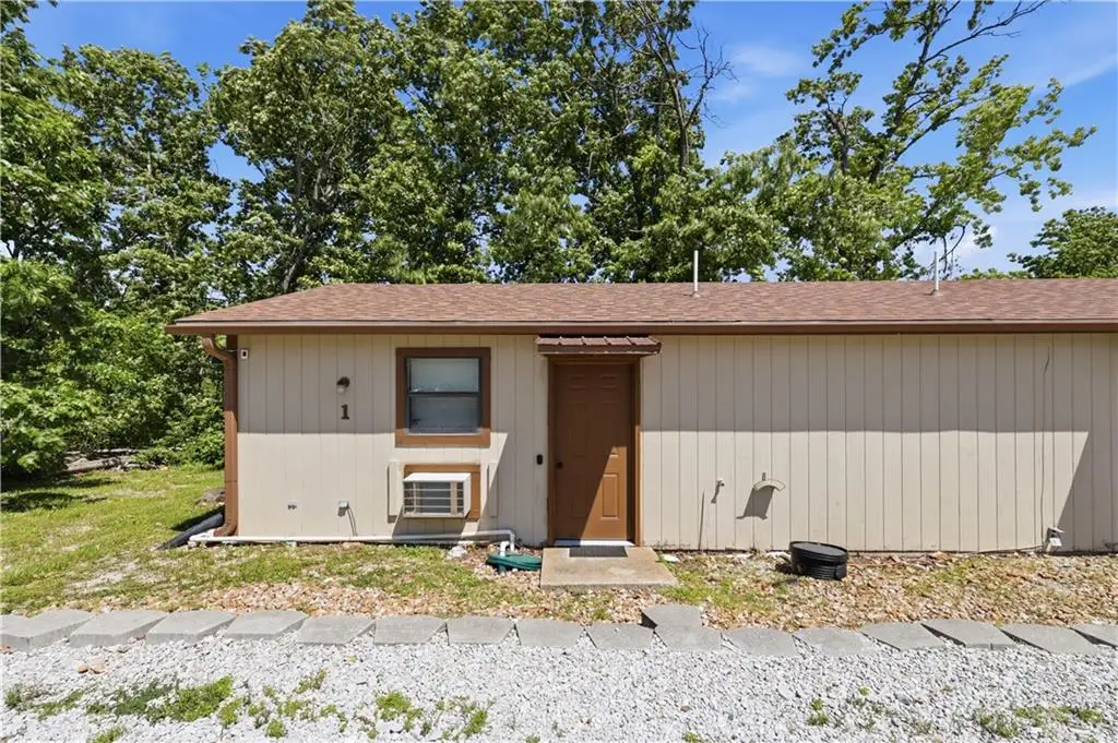 11015 Rt 7 Highway, Clinton, MO 64735 - #1