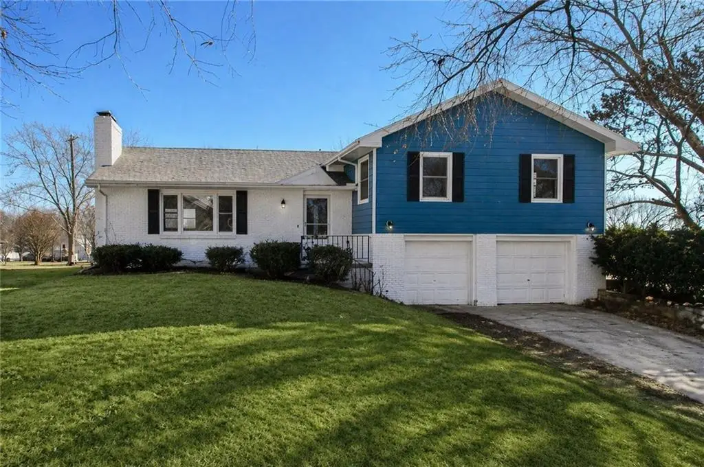 14655 Gale Road, Smithville, MO 64089 - #1