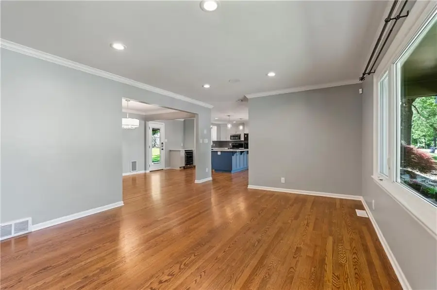 10000 Holly Street, Kansas City, MO 64114 - #3