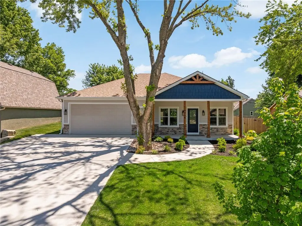 8415 Peoria Street, De Soto, KS 66018 - #1