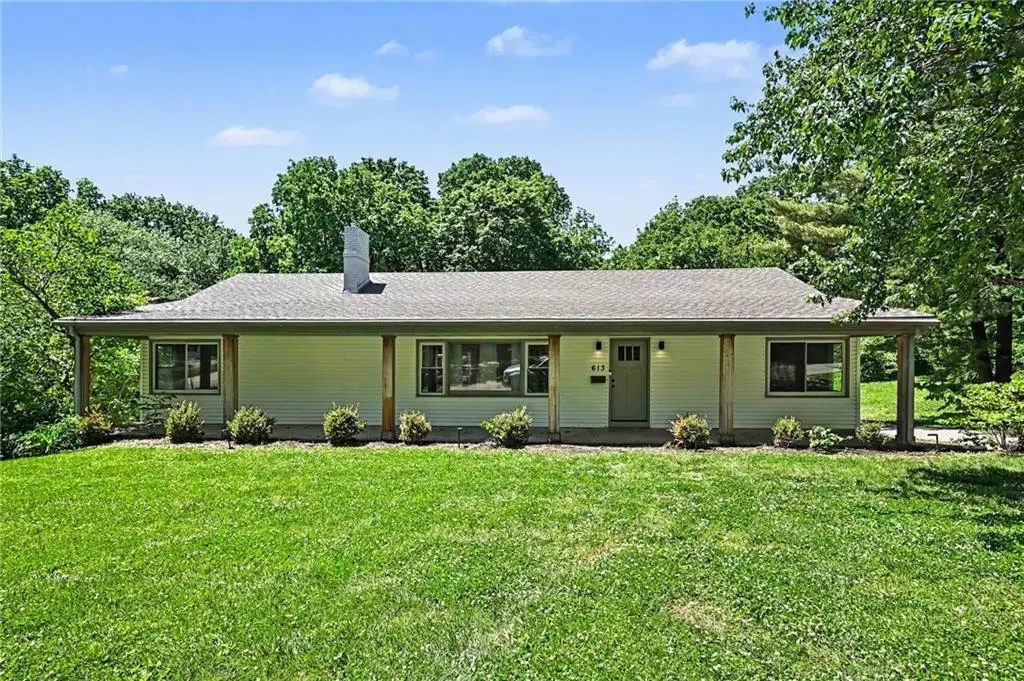 613 E Red Road, Independence, MO 64055 - #1