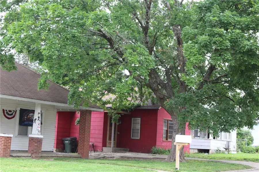 1331 Spruce Street, Leavenworth, KS 66048 - #2