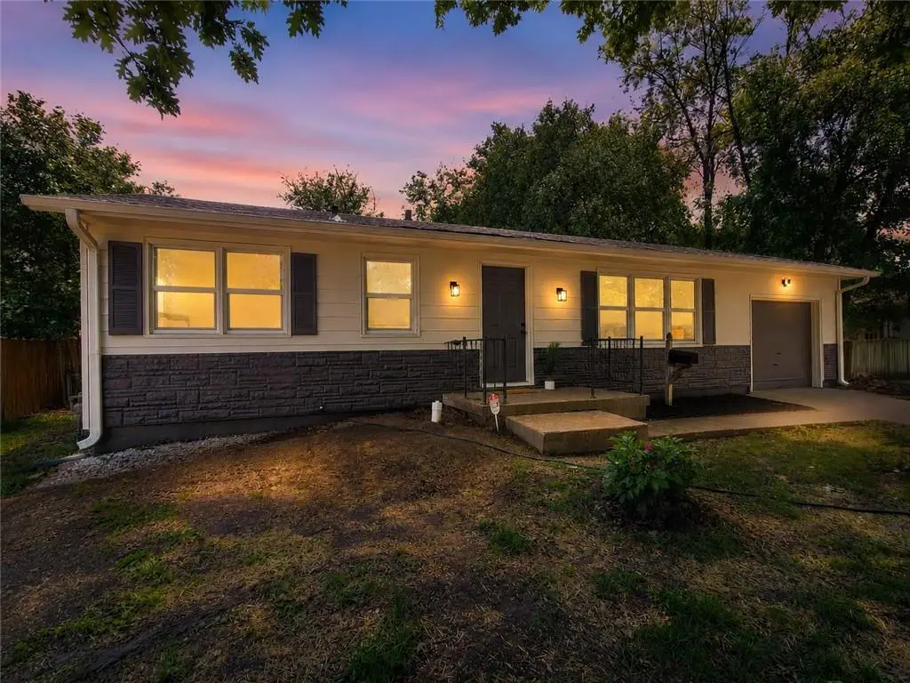 517 NW Little Avenue, Lees Summit, MO 64063 - #1