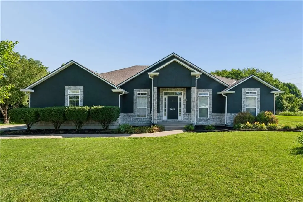 1611 Deer Run Road, Oak Grove, MO 64075 - #1